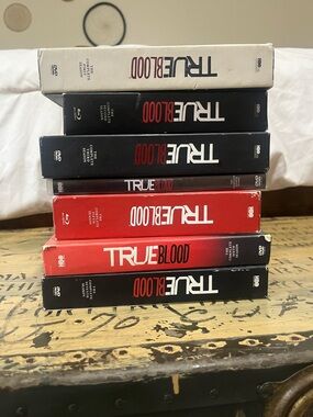 True Blood complete series Box Set - Red, Black & White Stack 🩸